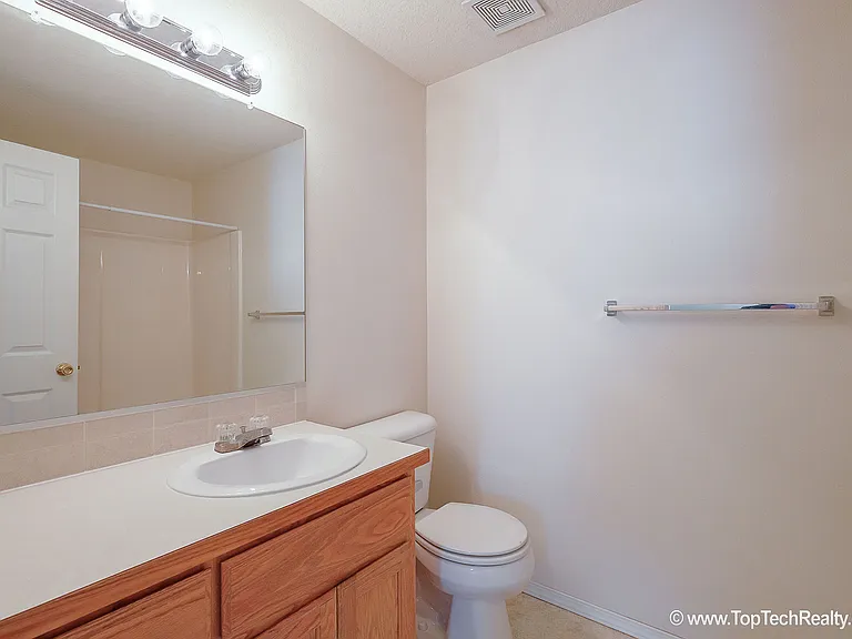 6554 NE Forest Ln — Photo 8