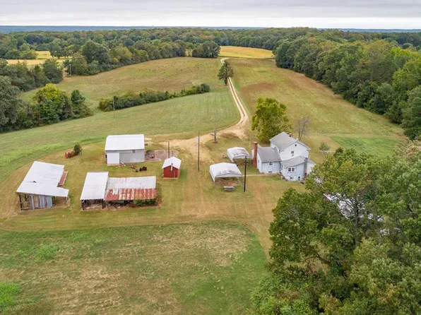 19 Berry Hill Ln, Fredericksburg, VA 22405