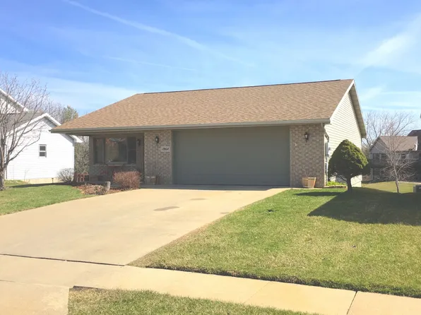 1864 North Ct, Dubuque, IA 52002