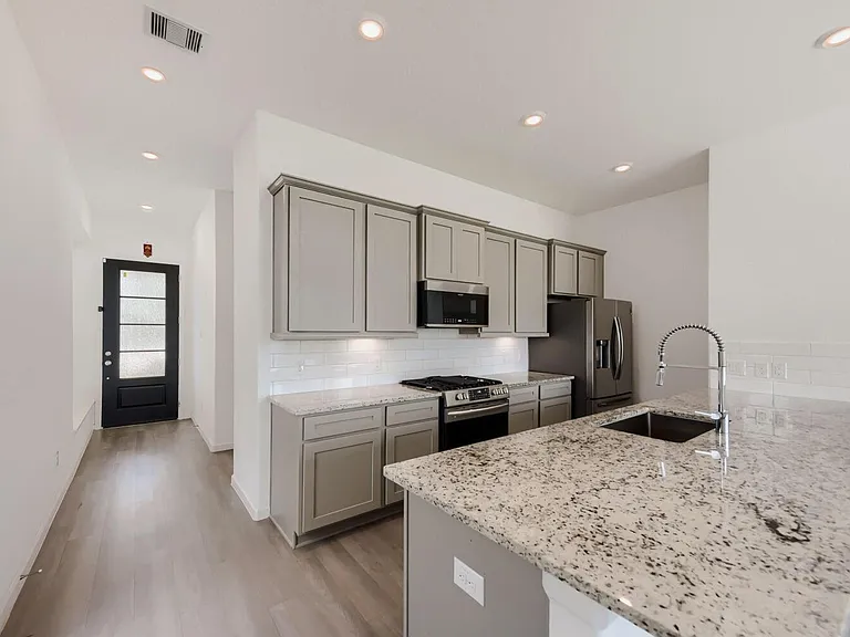 4146 Balboa Dr — Photo 8