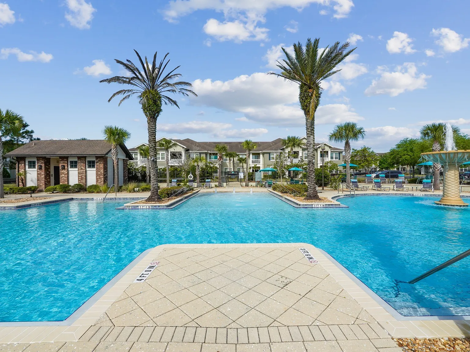 Oakleaf Plantation Apartments — Photo 2
