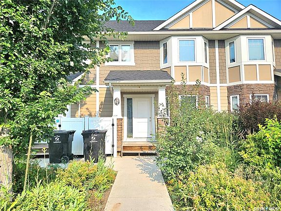 2nd image of 1415 Hunter ROAD