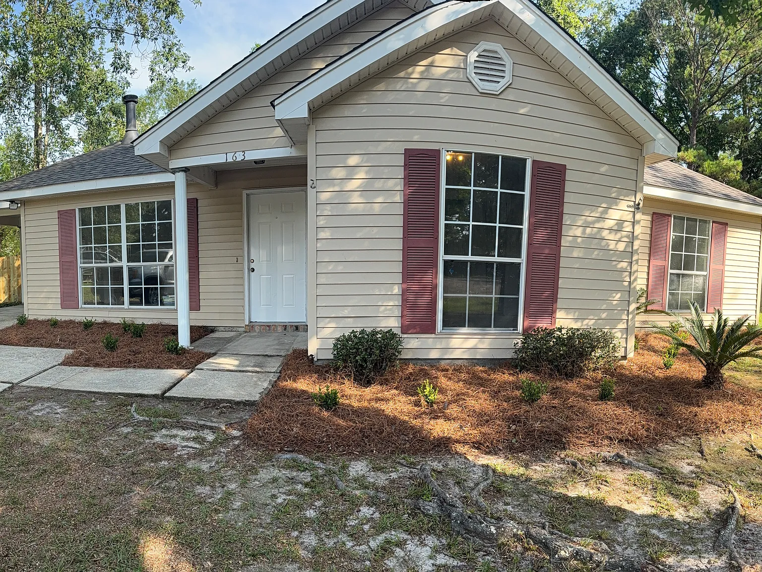 3 bed, 1500 sqft, $1,500 — Photo 1