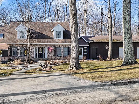 2nd image of 3344 Bay Rd