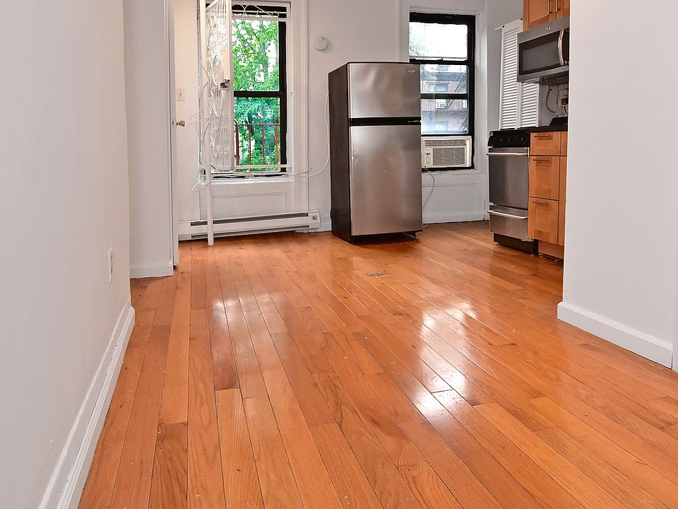 1st image of 526 E 6th St APT 10