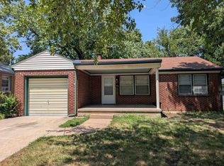 6008 E Castle Dr, Wichita, KS 67218