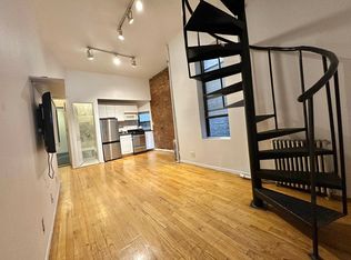 515 W 46th St APT 5C, New York, NY 10036
