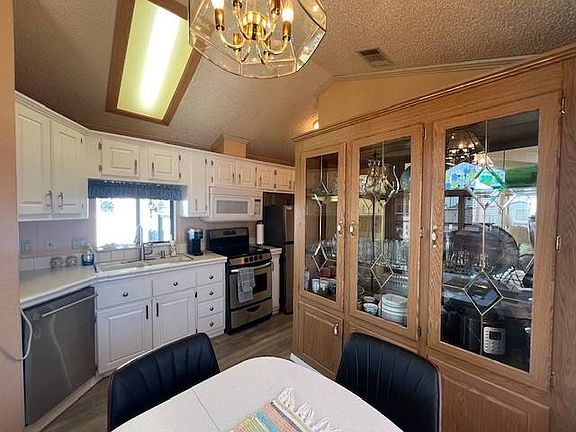 4th image of 4860 E Main St #D-93
