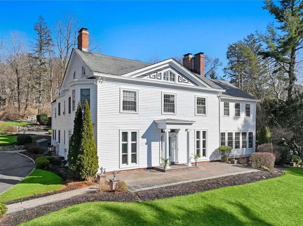 197 Cove Road, Oyster Bay Cove, NY 11771
