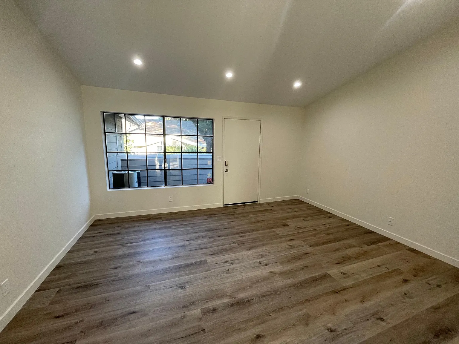 2 bed, 996 sqft, $2,800 — Photo 3
