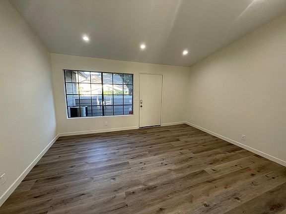 3rd image of 11350 Foothill Blvd Unit 9