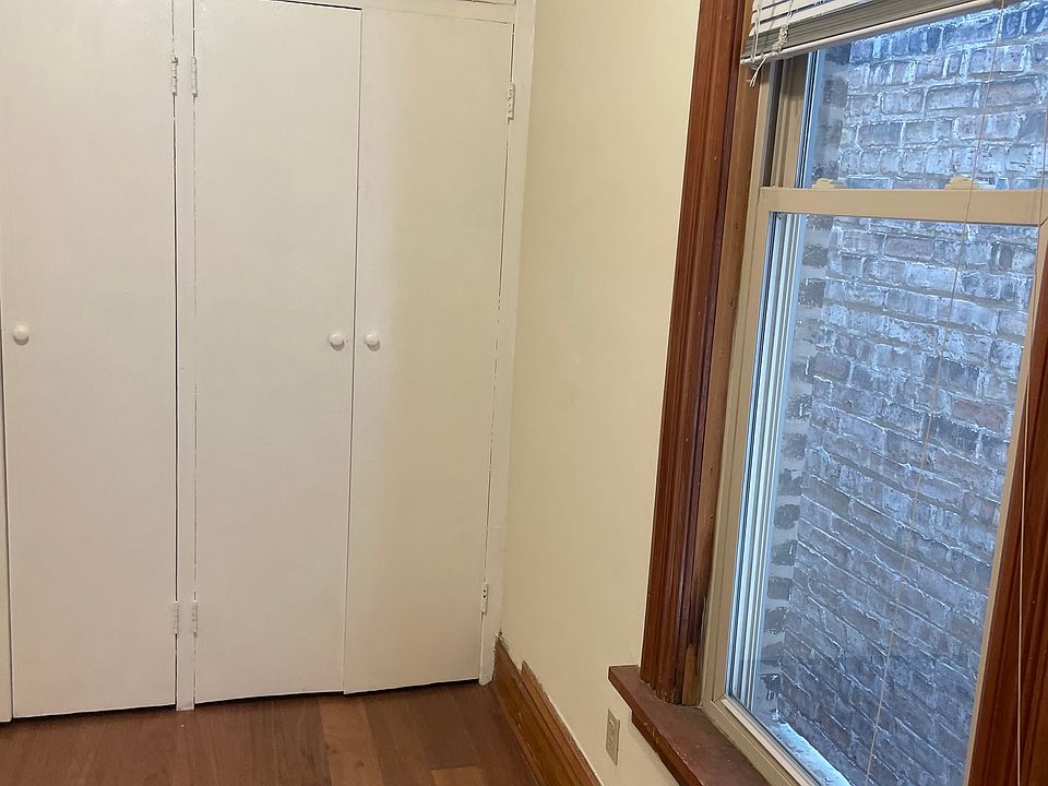 1st image of 1120 W Newport Ave APT 2F