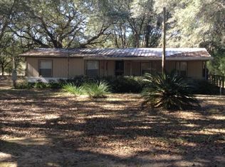 105 Thomas Ave, Interlachen, FL 32148