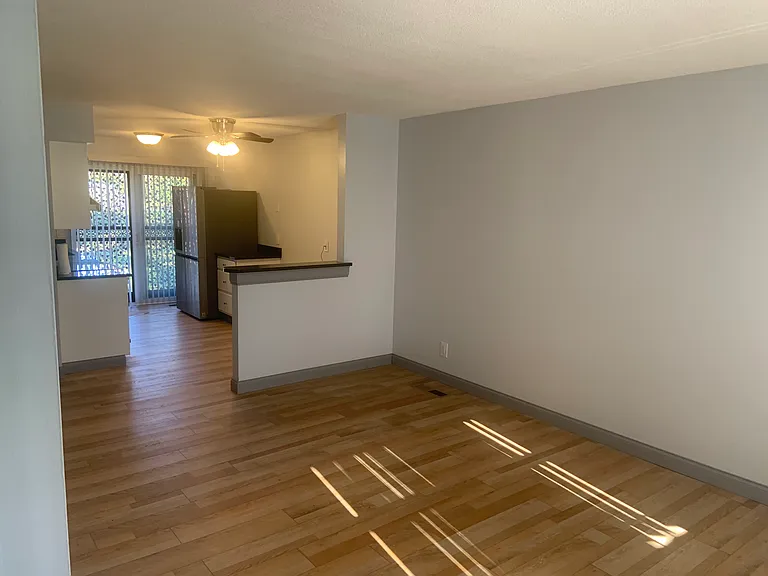 4511 Rogers Rd #B — Photo 16