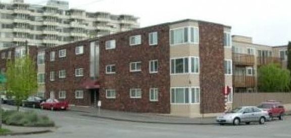 4th image of 6805 Woodlawn Ave NE APT 12
