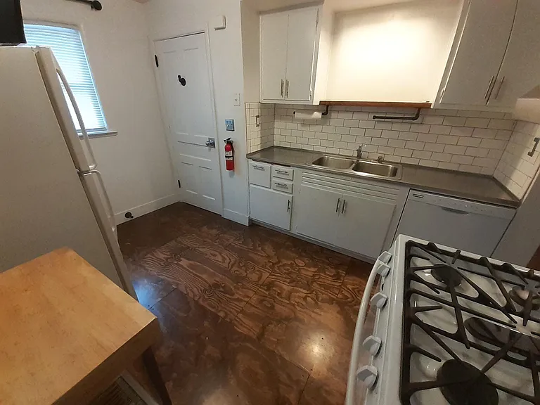 901 Burr Oak Ct — Photo 11