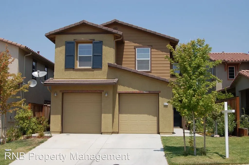 951 Campfire Cir photo 1