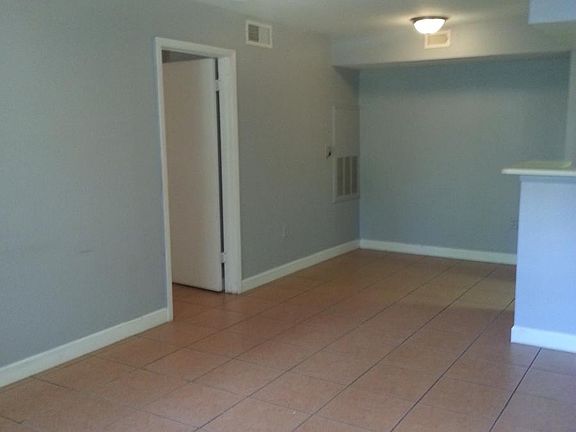 2nd image of 3004 Parkway Blvd APT 112