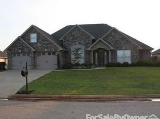 16387 Cherokee Bend Pkwy, Moundville, AL 35474