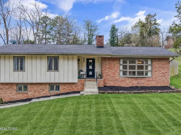 1701 Timber Pass, Knoxville, TN 37909