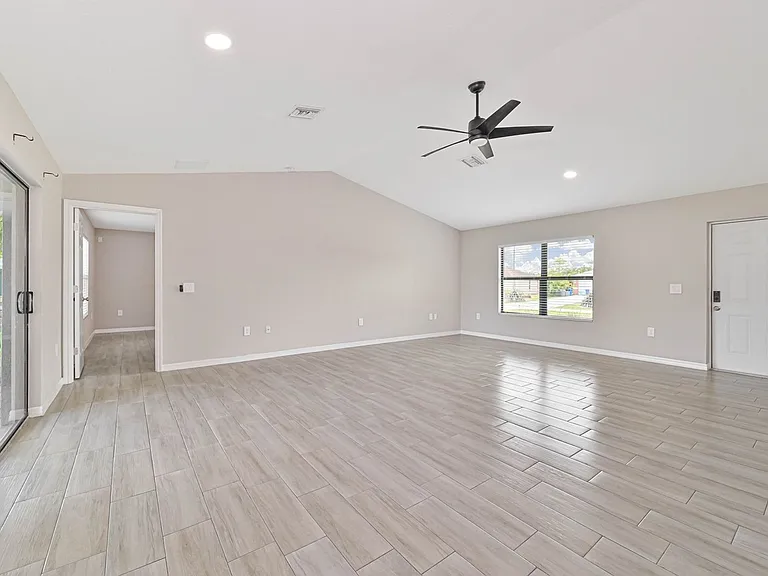 8353 Trillium Rd — Photo 5