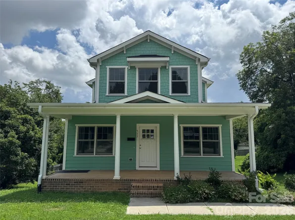 517 W Front St, Statesville, NC 28677