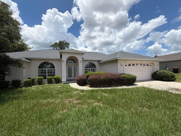 15980 SW 27th Avenue Rd — Photo 20