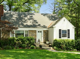 8 Swarthmore Rd, Scarsdale, NY 10583