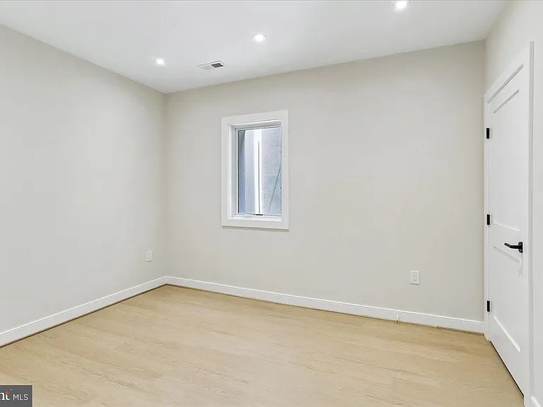 3929 Fulton St NW #A — Photo 55