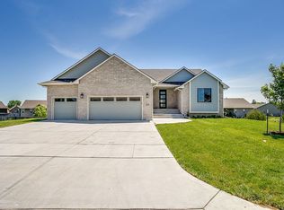 1520 N Shadow Rock Dr, Andover, KS 67002