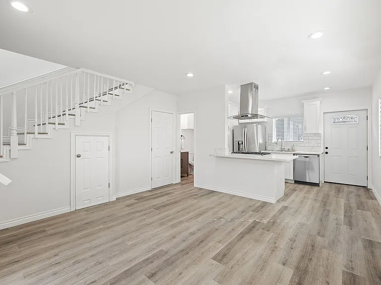 535 Wilson Ave #A — Photo 9