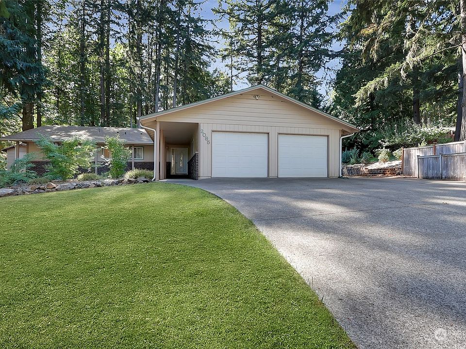 1st image of 2095 Lakemoor Drive SW