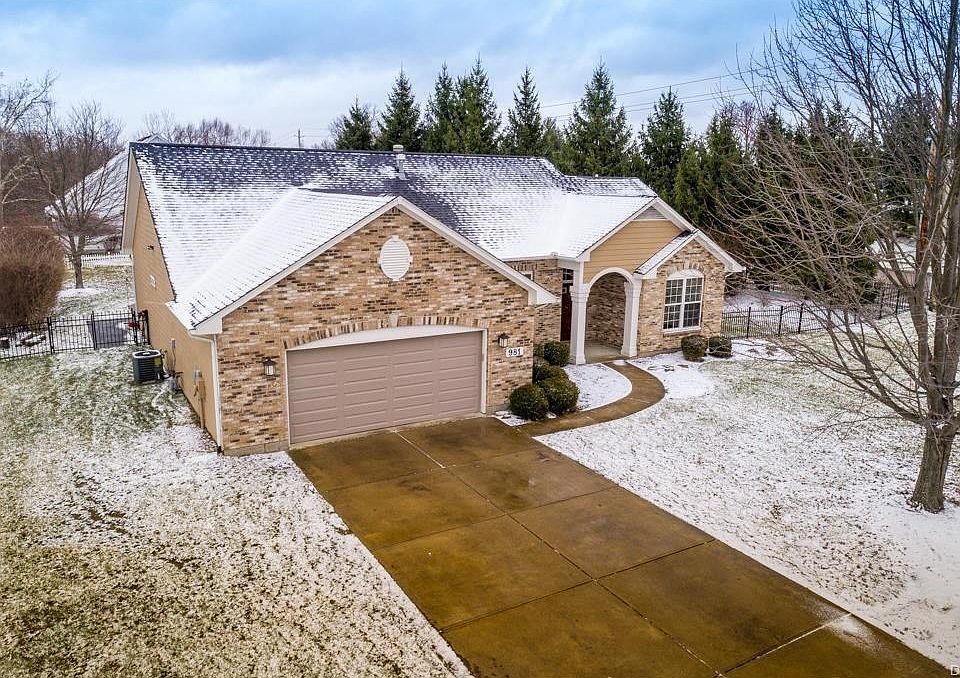 1st image of 981 Sugarside Ct