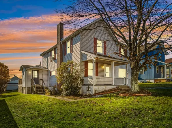 36 3rd St, Cairnbrook, PA 15924