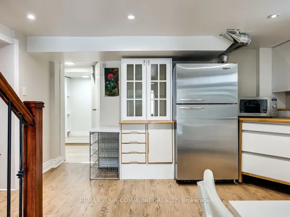 71 Hawman Ave, Vaughan, ON L4L 1S3