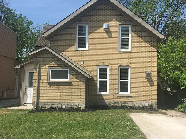109 Waterloo St #2 — Photo 1