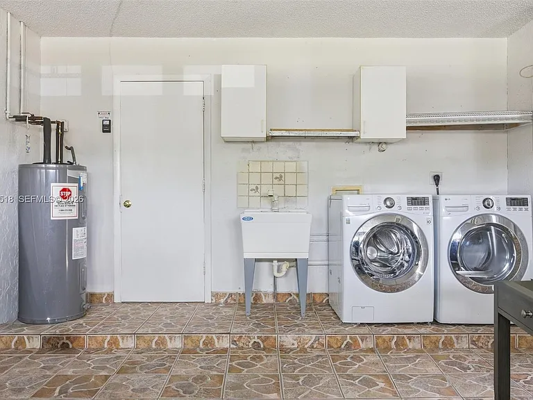 7434 Thatcher Ave — Photo 19