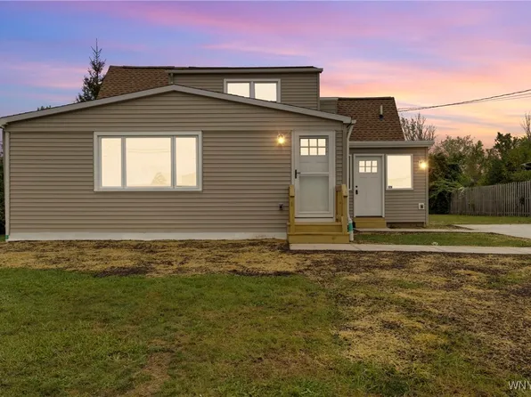 374 Meyer Rd, Amherst, NY 14226