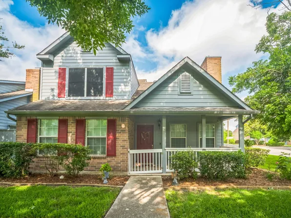 2601 S Broadway St APT 62, La Porte, TX 77571