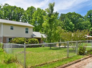 115 Wicklow Dr, Asheville, NC 28806