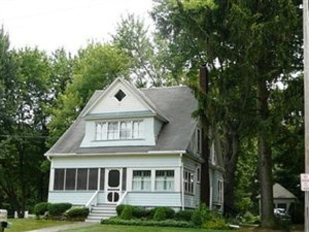 1st image of 1224 Robinson Ave
