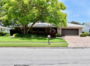 6600 Burning Tree Dr, Seminole, FL 33777