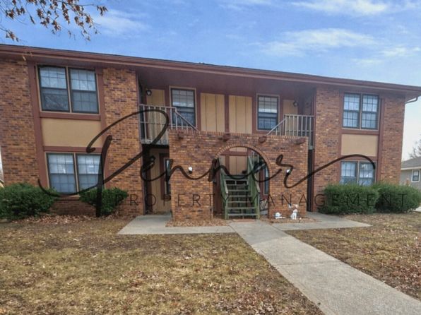 105 SW 20th St APT C