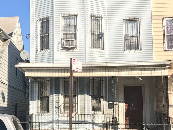 2nd image of 9001 143rd St