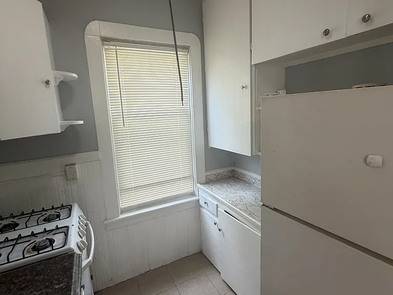 646 Birch St #2 — Photo 3