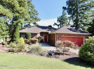 180 Ridgewood Rd, Pinehurst, NC 28374