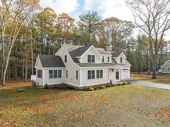 2nd image of 8 Washburn Farm Lane #2