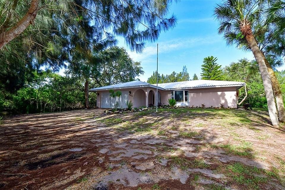 1st image of 660 Alligator Dr