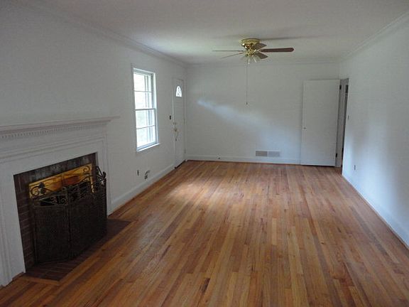 3rd image of 1908 Truman Dr