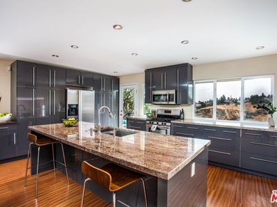 4574 Winnetka Ave, Woodland Hills, CA, 91364